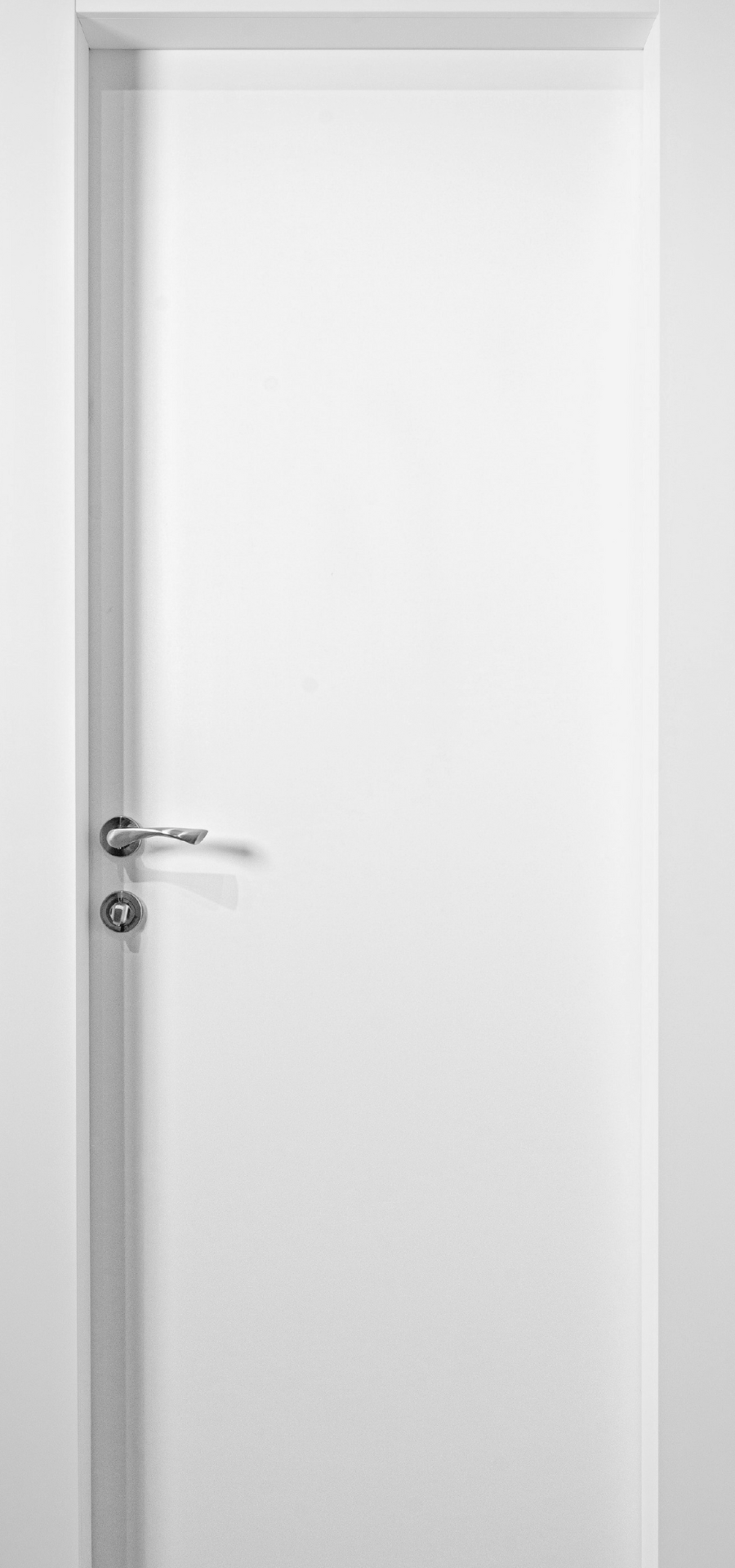 דלת לבנה דגם קלאסי